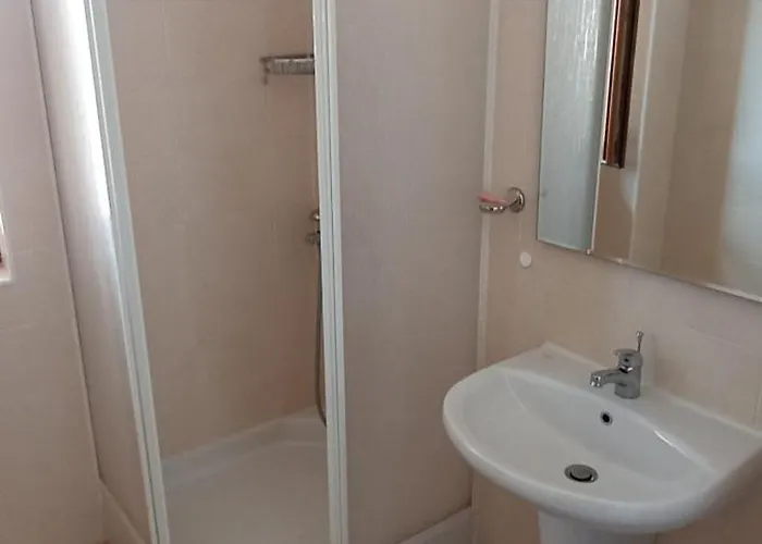 Cozy With Sea View And Free Parking Pomorie